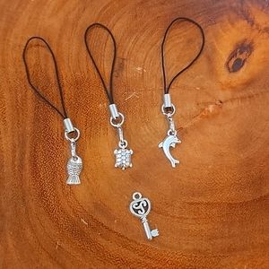 CELLPHONE ACCESSORIES/ NWOT